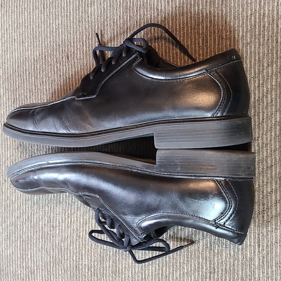Nunn Bush Black Dress Shoes - Picture 4 of 8